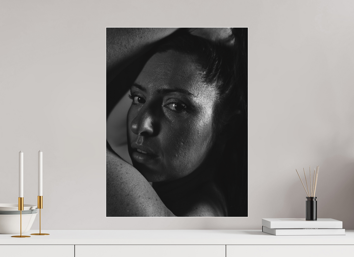 45 x 60 cm, Pixelpoetry Prenium Acryl 4 mm Portrait in Shadow II – Fine Art Print
