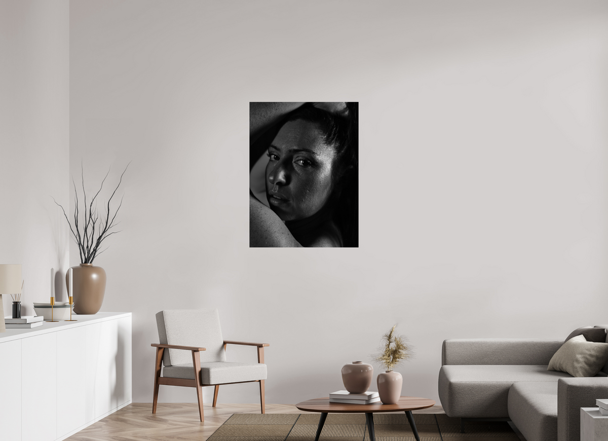75 x 100 cm, Fine Art Print Portrait in Shadow II – Fine Art Print
